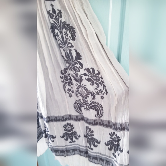 Lapis Convertible Dress Skirt - Picture 6 of 9